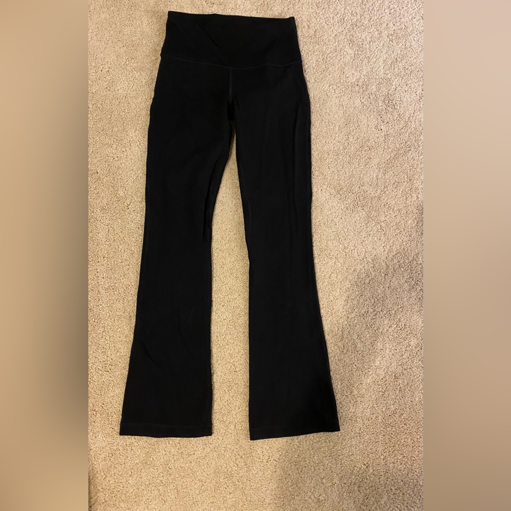 Size 6 lululemon align high rise mini-flared crops (28”)